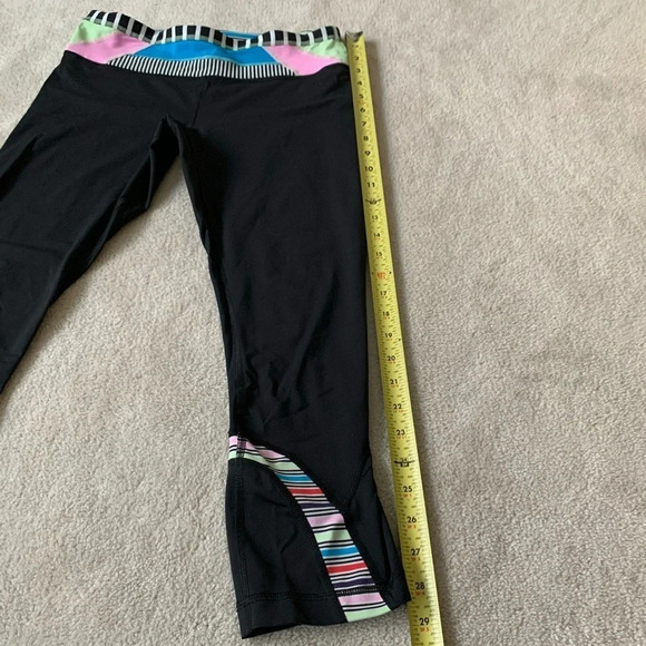 LULULEMON RUN:  Inspire II Crop legging, size 6 - Picture 4 of 13